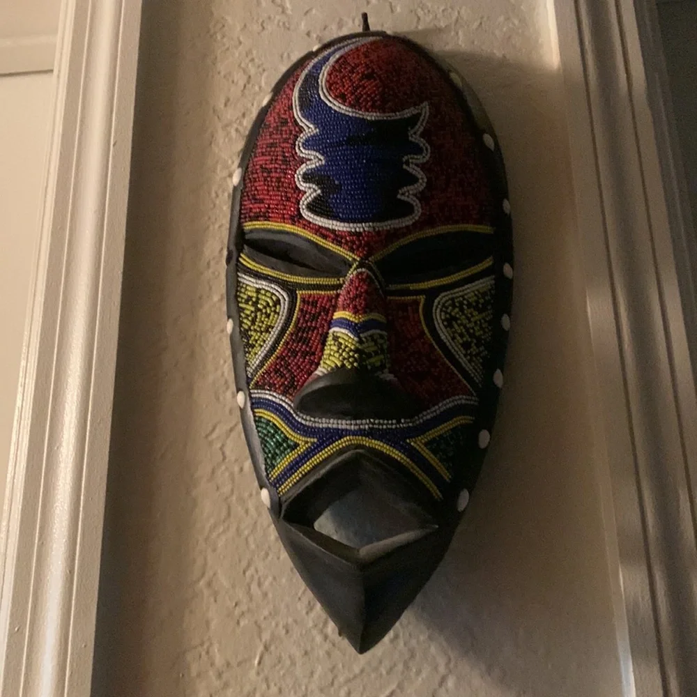 African Mask - Picture 5 of 5